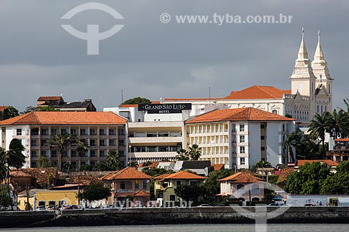  Vista do Grand São Luis Hotel com a Catedral da Sé (Catedral de Nossa Senhora da Vitória) - ao fundo  - São Luís - Maranhão (MA) - Brasil