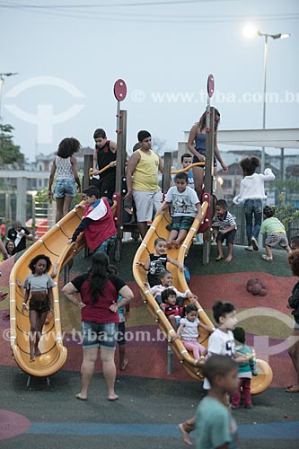  Crianças brincando no Parque Madureira  - Rio de Janeiro - Rio de Janeiro (RJ) - Brasil