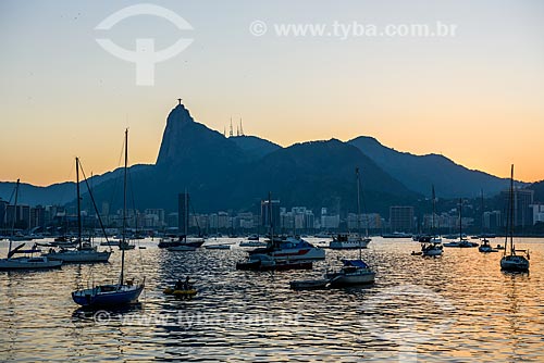  Pôr do sol na Mureta da Urca com o Cristo Redentor ao fundo  - Rio de Janeiro - Rio de Janeiro (RJ) - Brasil
