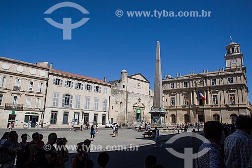 Praça da República na cidade de Arles  - Arles - Departamento de Bocas do Ródano - França