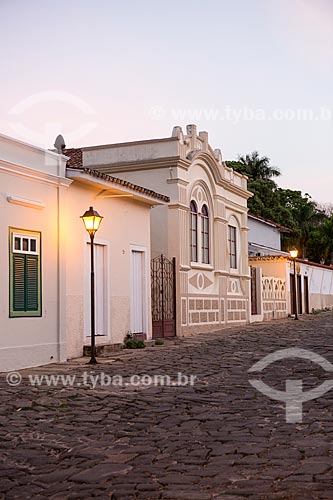  Casarios na Rua Senador Caiado durante o pôr do sol  - Goiás - Goiás (GO) - Brasil