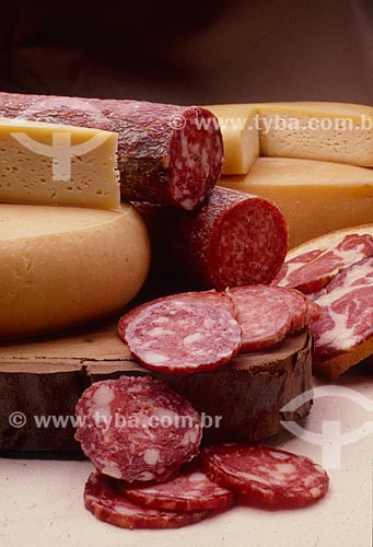  Detalhe de salame italiano e queijo de colônia  - Canela - Rio Grande do Sul (RS) - Brasil