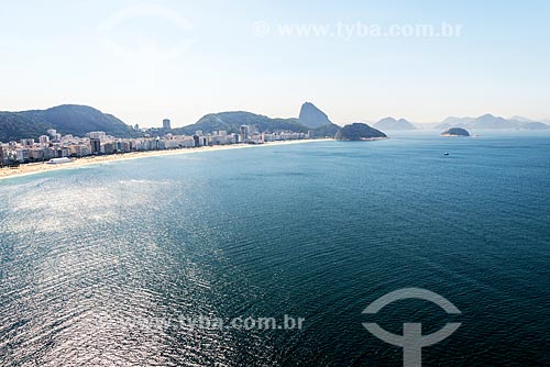  Foto aérea da Praia de Copacabana com o Pão de Açúcar ao fundo  - Rio de Janeiro - Rio de Janeiro (RJ) - Brasil