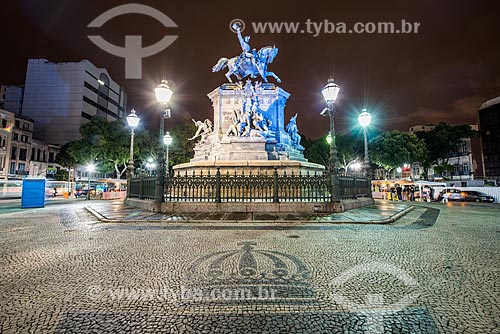  Estátua equestre de Dom Pedro I (1862) na Praça Tiradentes durante a noite  - Rio de Janeiro - Rio de Janeiro (RJ) - Brasil
