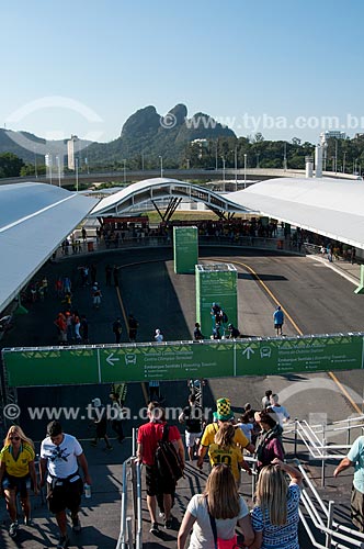  Passageiros na Estação BRT Morro do Outeiro - Terminal Centro Olímpico - extensão do Metrô Rio - linha 4  - Rio de Janeiro - Rio de Janeiro (RJ) - Brasil