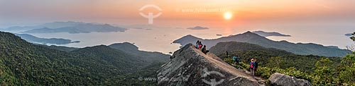  Topo do Pico do Papagaio com a Baía de Ilha Grande ao fundo  - Angra dos Reis - Rio de Janeiro (RJ) - Brasil