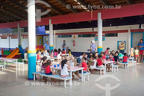  Crianças no refeitório da Creche Municipal da cidade de Tucumã  - Tucumã - Pará (PA) - Brasil