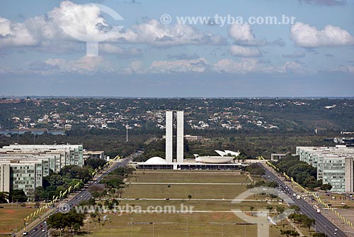  Vista geral do eixo monumental a partir da Torre de TV de Brasília com o Congresso Nacional ao fundo  - Brasília - Distrito Federal (DF) - Brasil