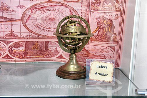  Esfera Armilar - um antigo modelo reduzido do cosmos usado como instrumento de navegação - em exibição na Casa da Memória  - Vila Velha - Espírito Santo (ES) - Brasil