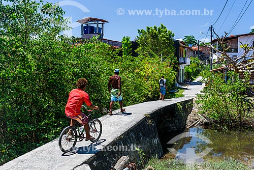  Casas próximo à manguezal na Vila de Velha Boipeba  - Cairu - Bahia (BA) - Brasil