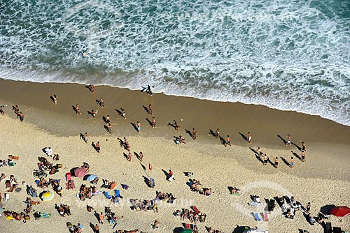  Foto aérea de banhistas na Praia de Ipanema  - Rio de Janeiro - Rio de Janeiro (RJ) - Brasil