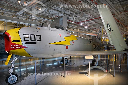  Avião - North American Aviation FJ-3 Fury no porta-aviões da Segunda Guerra Mundial USS Intrepid - Museu Intrepid (1982)  - Cidade de Nova Iorque - Nova Iorque - Estados Unidos