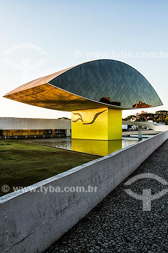 Fachada do Museu Oscar Niemeyer - também conhecido como Museu do Olho  - Curitiba - Paraná (PR) - Brasil