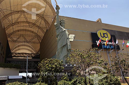  Réplica da Estátua da Liberdade no Shopping New York City Center  - Rio de Janeiro - Rio de Janeiro (RJ) - Brasil
