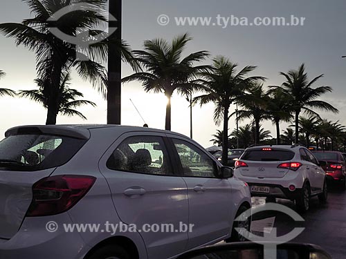  Congestionamento durante a chuva na Barra da Tijuca  - Rio de Janeiro - Rio de Janeiro (RJ) - Brasil