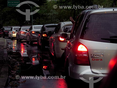  Congestionamento durante a chuva na Barra da Tijuca  - Rio de Janeiro - Rio de Janeiro (RJ) - Brasil