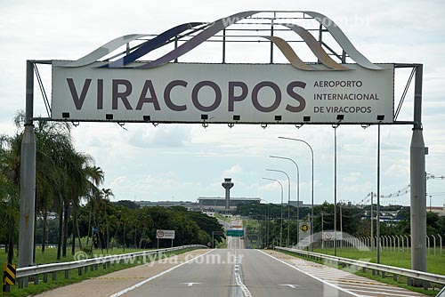  Entrada do Aeroporto Internacional de Viracopos (1960)  - Campinas - São Paulo (SP) - Brasil