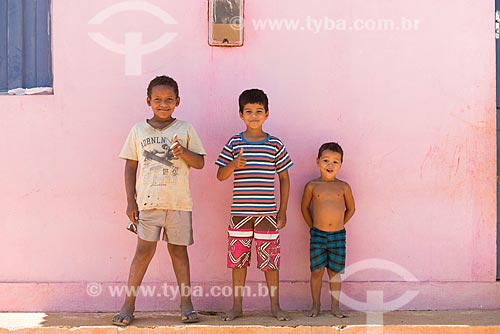  Detalhe de meninos na Aldeia Caatinga Grande - Tribo Truká  - Cabrobó - Pernambuco (PE) - Brasil