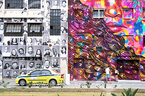  Detalhe de grafite na Orla Prefeito Luiz Paulo Conde (2016)  - Rio de Janeiro - Rio de Janeiro (RJ) - Brasil