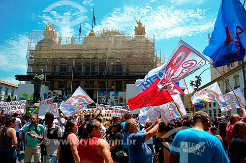  Protesto de servidores públicos em frente à Assembléia Legislativa do Estado do Rio de Janeiro (ALERJ)  - Rio de Janeiro - Rio de Janeiro (RJ) - Brasil