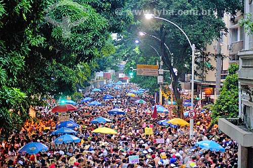  Desfile do bloco de carnaval de rua Cachorro Cansado na Rua Marquês de Abrantes  - Rio de Janeiro - Rio de Janeiro (RJ) - Brasil