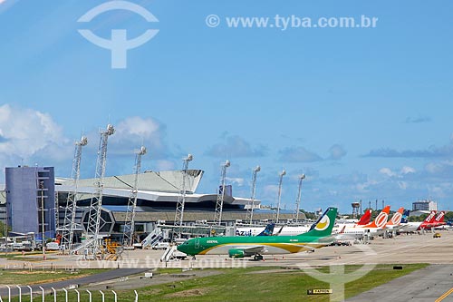  Aviões na pista do Aeroporto Internacional do Recife/Guararapes - Gilberto Freyre (1958)  - Recife - Pernambuco (PE) - Brasil