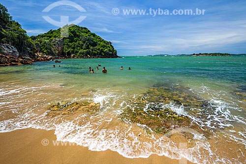  Banhistas na Praia Rasa  - Armação dos Búzios - Rio de Janeiro (RJ) - Brasil