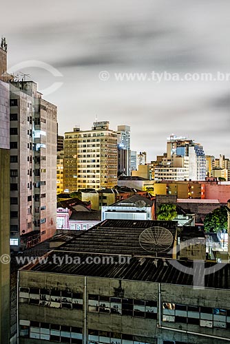  Edifícios no centro de Curitiba à noite  - Curitiba - Paraná (PR) - Brasil