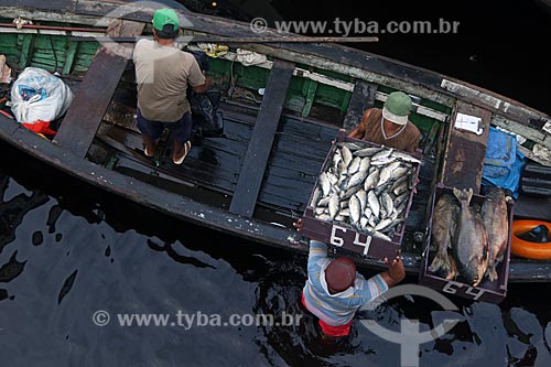  Transporte de peixes no Rio Negro  - Manaus - Amazonas (AM) - Brasil