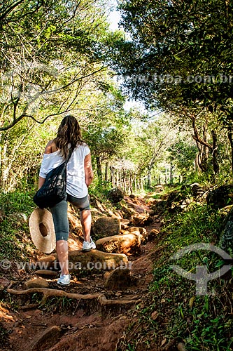  Trilha para a Praia de Naufragados na Parque Estadual da Serra do Tabuleiro  - Florianópolis - Santa Catarina (SC) - Brasil