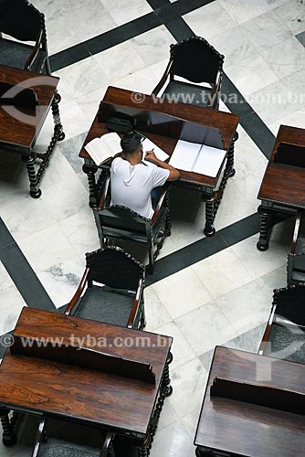  Mesas de estudo no interior do Real Gabinete Português de Leitura (1887)  - Rio de Janeiro - Rio de Janeiro (RJ) - Brasil