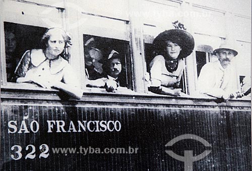  Foto histórica de vagão de passageiros em Joinville (1920) - Reprodução do acervo da Estação Museu da Memória - antiga Estação Ferroviária de Joinville  - Joinville - Santa Catarina (SC) - Brasil