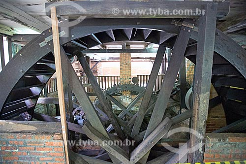  Detalhe de roda de água para gerar energia na antiga Marcenaria Behling - atual Museu do Marceneiro  - Pomerode - Santa Catarina (SC) - Brasil