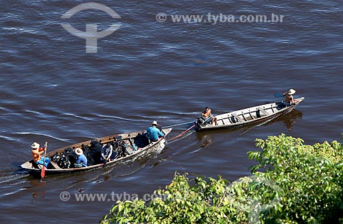  Pescadores ribeirinhos no Rio Negro  - Manaus - Amazonas (AM) - Brasil