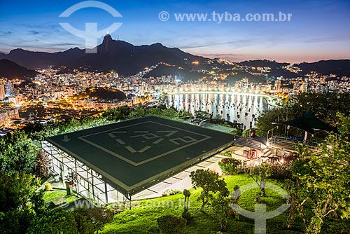  Vista do heliponto no Pão de Açúcar durante o pôr do sol  - Rio de Janeiro - Rio de Janeiro (RJ) - Brasil