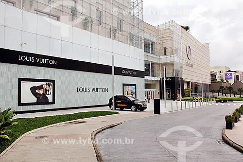 Louis Vuitton Curitiba, Shopping Pátio Batel store, Brazil