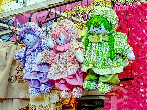  Detalhe de bonecas de pano à venda no Centro Luiz Gonzaga de Tradições Nordestinas  - Rio de Janeiro - Rio de Janeiro (RJ) - Brasil