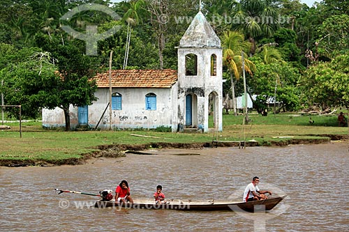  Comunidade ribeirinha às margens do Rio Amazonas próximo à Itacoatiara  - Itacoatiara - Amazonas (AM) - Brasil