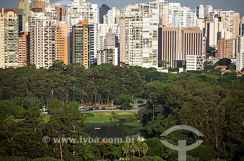  Vista do Lago do Ibirapuera com prédios ao fundo  - São Paulo - São Paulo (SP) - Brasil