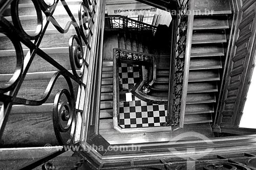  Detalhe na escada do Centro Cultural Municipal Oduvaldo Vianna Filho (1918) - mais conhecido como Castelinho do Flamengo  - Rio de Janeiro - Rio de Janeiro (RJ) - Brasil