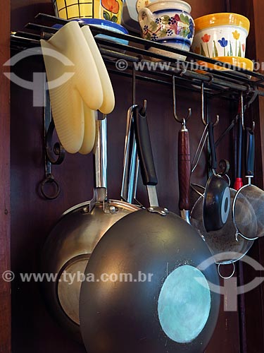  Detalhe de utensílios de cozinha  - Gramado - Rio Grande do Sul (RS) - Brasil