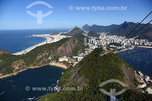  Bondinho fazendo a travessia entre o Morro da Urca e o Pão de Açúcar  - Rio de Janeiro - Rio de Janeiro (RJ) - Brasil