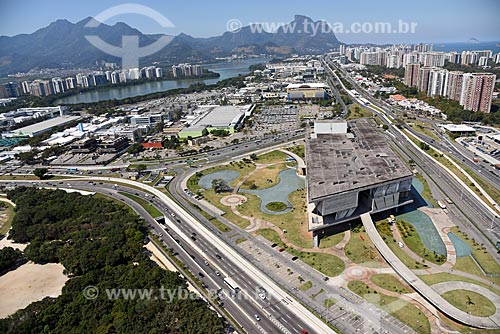  Foto aérea da Cidade das Artes - antiga Cidade da Música - com a Pedra da Gávea ao fundo  - Rio de Janeiro - Rio de Janeiro (RJ) - Brasil