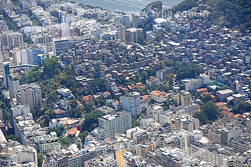  Foto aérea do bairro de Ipanema com a favela Pavão Pavãozinho  - Rio de Janeiro - Rio de Janeiro (RJ) - Brasil