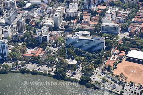  Foto aérea do Hospital Federal da Lagoa com a Igreja de São José (1961)  - Rio de Janeiro - Rio de Janeiro (RJ) - Brasil
