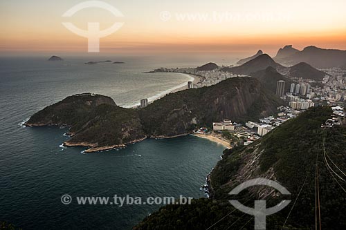  Vista da Praia Vermelha a partir do Pão de Açúcar durante o pôr do sol  - Rio de Janeiro - Rio de Janeiro (RJ) - Brasil