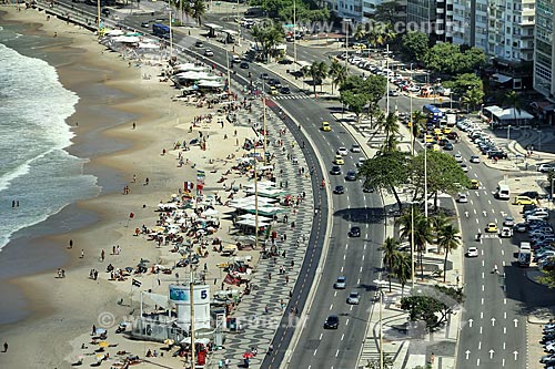 Vista da orla da Praia de Copacabana durante ressaca  - Rio de Janeiro - Rio de Janeiro (RJ) - Brasil