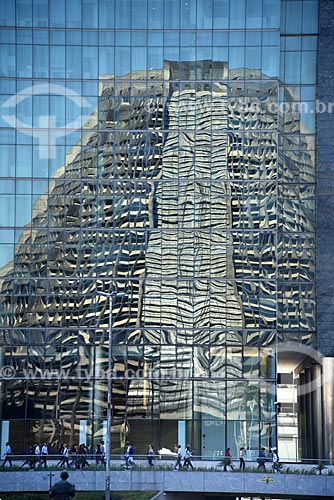  Reflexo da Catedral de São Sebastião do Rio de Janeiro na fachada do Edifício Ventura  - Rio de Janeiro - Rio de Janeiro (RJ) - Brasil