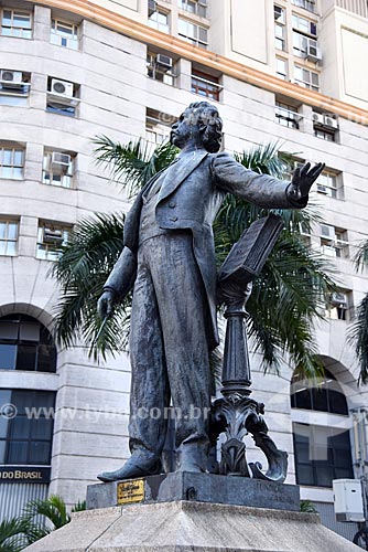  Detalhe da estátua do Maestro Carlos Gomes (1960) na Cinelândia  - Rio de Janeiro - Rio de Janeiro (RJ) - Brasil