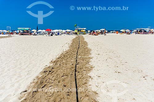  Trilha de areia molhada nas areias na Praia de Copacabana  - Rio de Janeiro - Rio de Janeiro (RJ) - Brasil